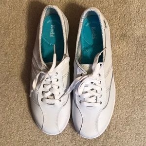 NWOB Keds Emblaze White Leather/Silver Trim Athletic Shoe